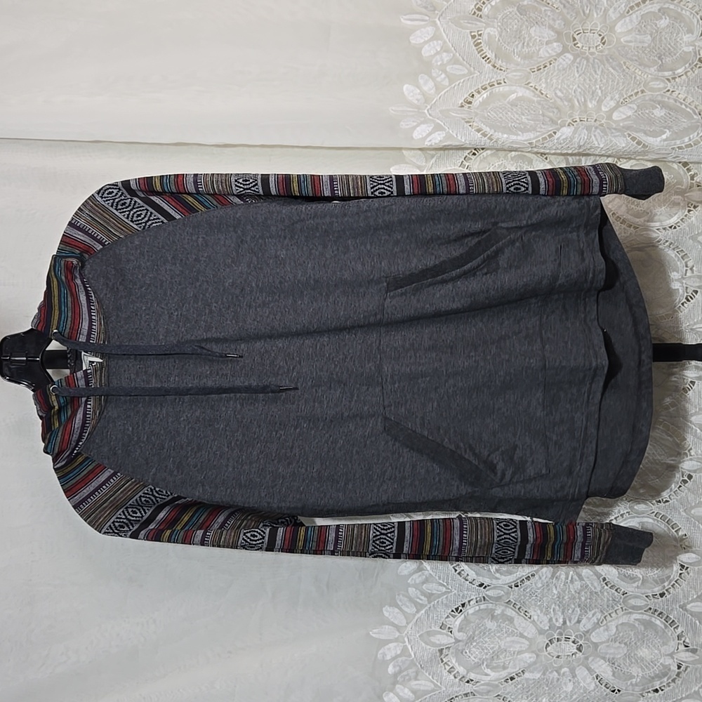 Beautiful Giant Hooded Long Sleeve Shirt sz Small NWT